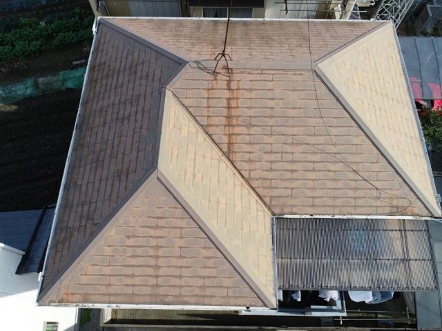 加古川市の経年劣化が目立つスレート屋根